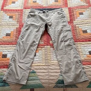 Men's Khaki Pants - Hiking